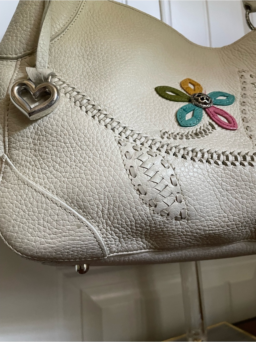 Brighton pebbled leather floral braided bag w leather appliqué’s/host pick - Picture 14 of 16